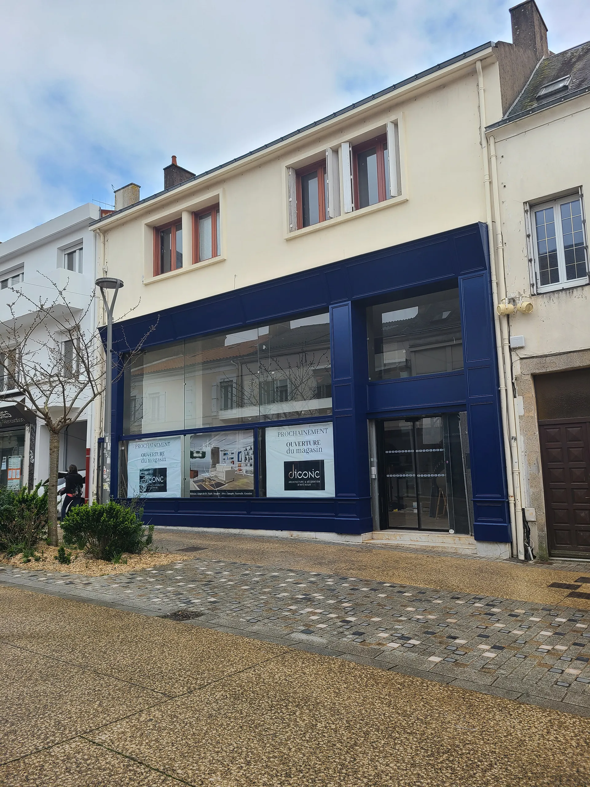 Ravalement de façade à La Roche-sur-Yon par Poirier Yohann Peinture, peintre à La Roche-sur-Yon