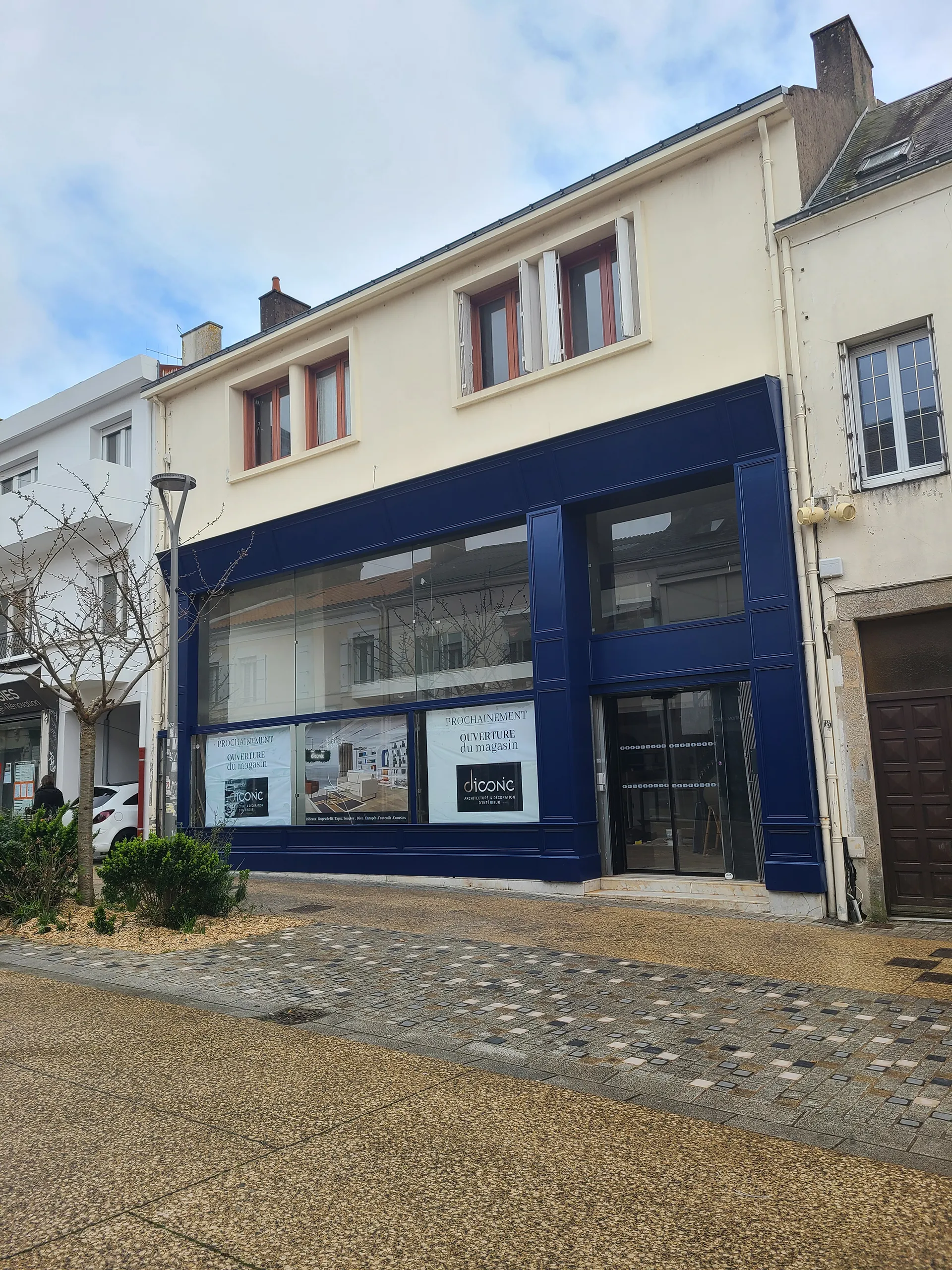 Ravalement de façade à La Roche-sur-Yon par Poirier Yohann Peinture, peintre à La Roche-sur-Yon